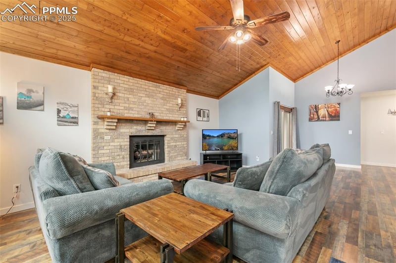 3865 Moose Run Dr, Colorado Springs, CO 80918