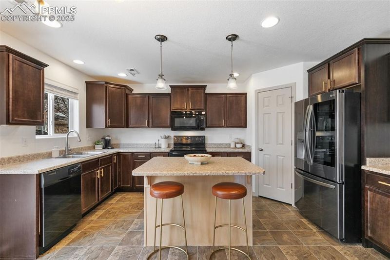 3867 Papuan Dr, Colorado Springs, CO 80922