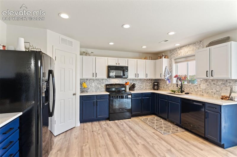3869 Reindeer Cir, Colorado Springs, CO 80922