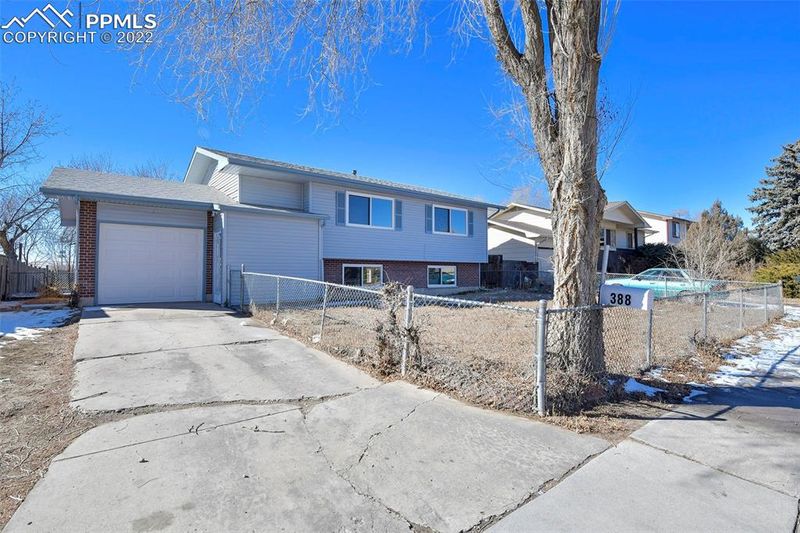 388 Harvard St, Colorado Springs, CO 80911