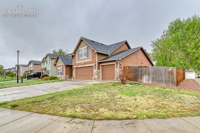 3895 Shining Star Dr, Colorado Springs, CO 80925