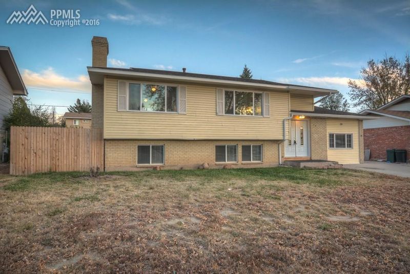 39 N Belmont St, Colorado Springs, CO 80911