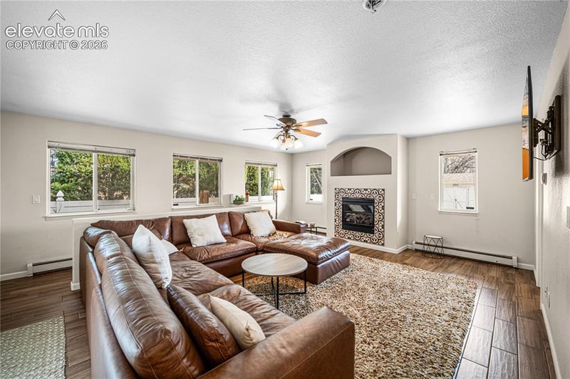39 Dartmouth Ave, Pueblo, CO 81005