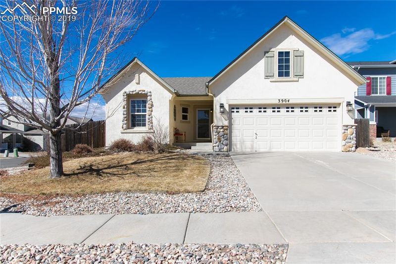 3904 Ranch Bluff Ct, Colorado Springs, CO 80922