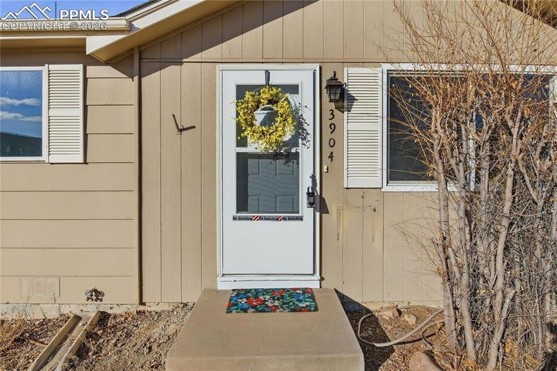 3904 Shelley Ave, Colorado Springs, CO 80910