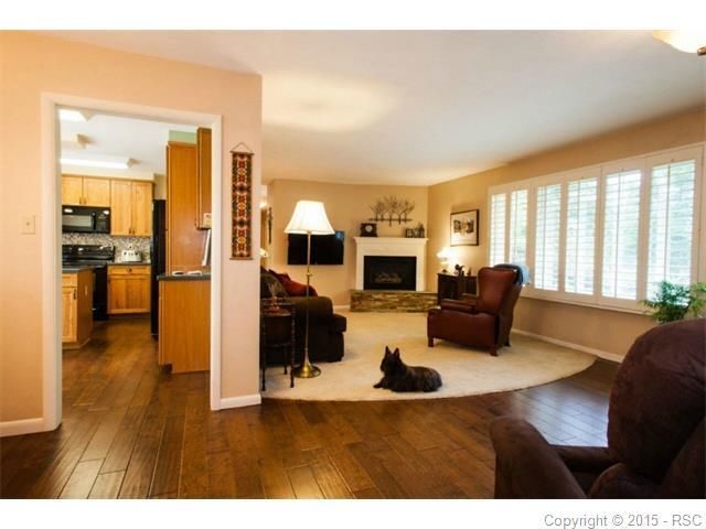 3905 Linden Pl, Colorado Springs, CO 80907