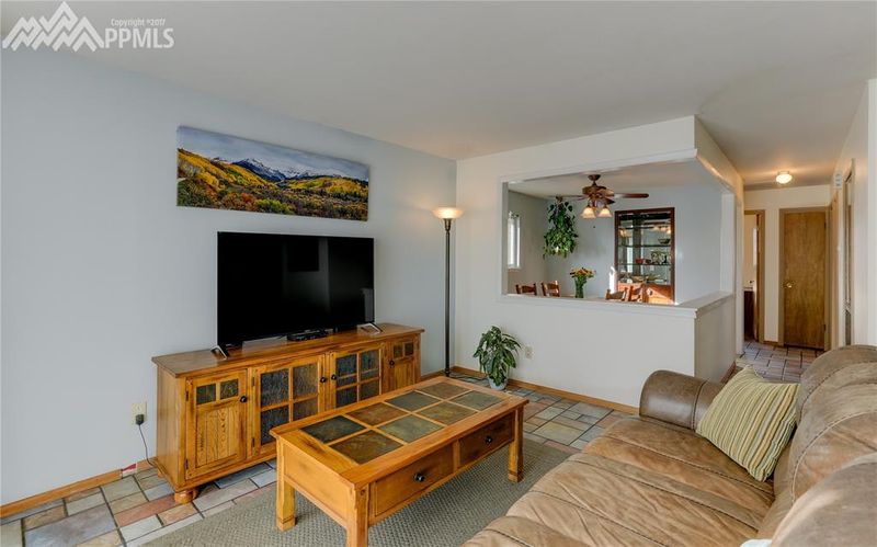 3906 Somerset St, Colorado Springs, CO 80907