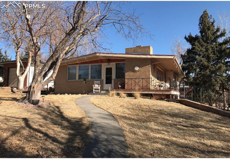 3907 Jasmine St, Colorado Springs, CO 80907