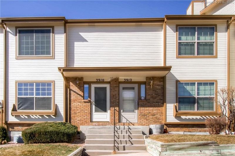 3910 Smoke Tree Dr, Colorado Springs, CO 80920