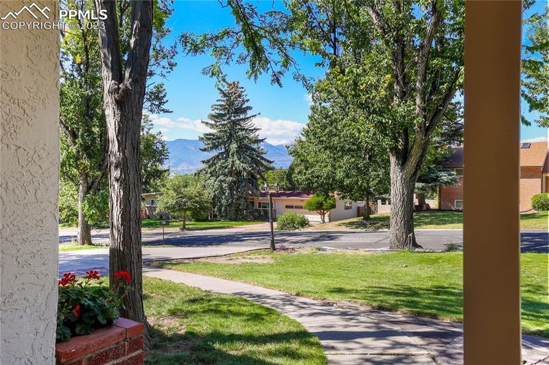 3911 Jasmine St, Colorado Springs, CO 80907
