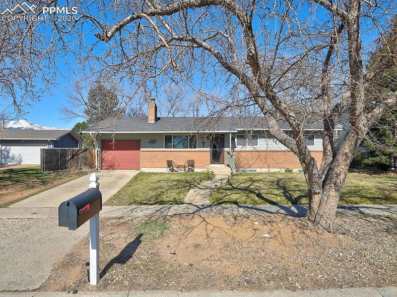 3914 N Chestnut St, Colorado Springs, CO 80907