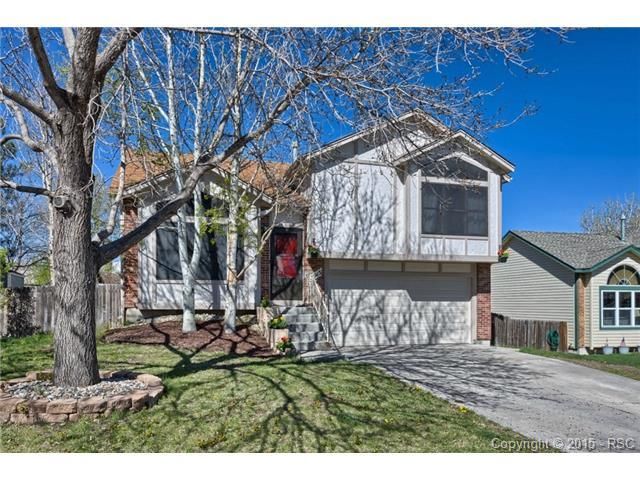 3915 Dolphin Cir, Colorado Springs, CO 80918