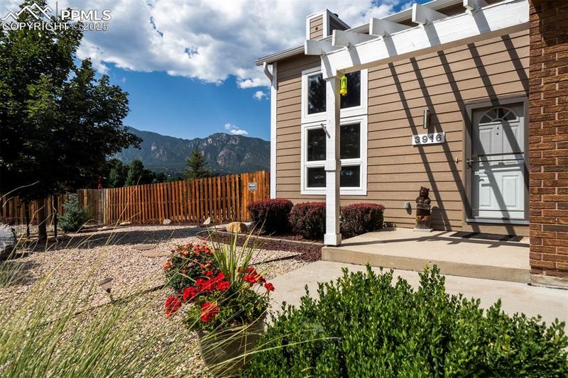 3916 Red Cedar Dr, Colorado Springs, CO 80906