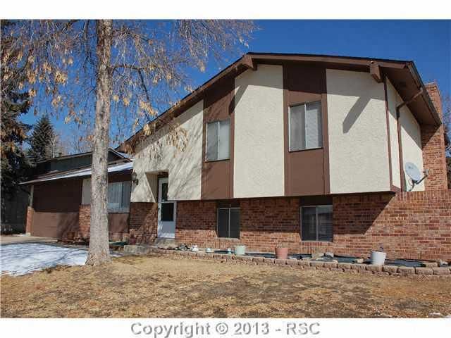 3918 S Midsummer Ln, Colorado Springs, CO 80917