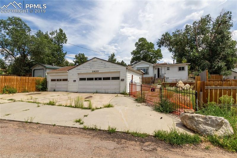 3920 Mariposa St, Colorado Springs, CO 80907