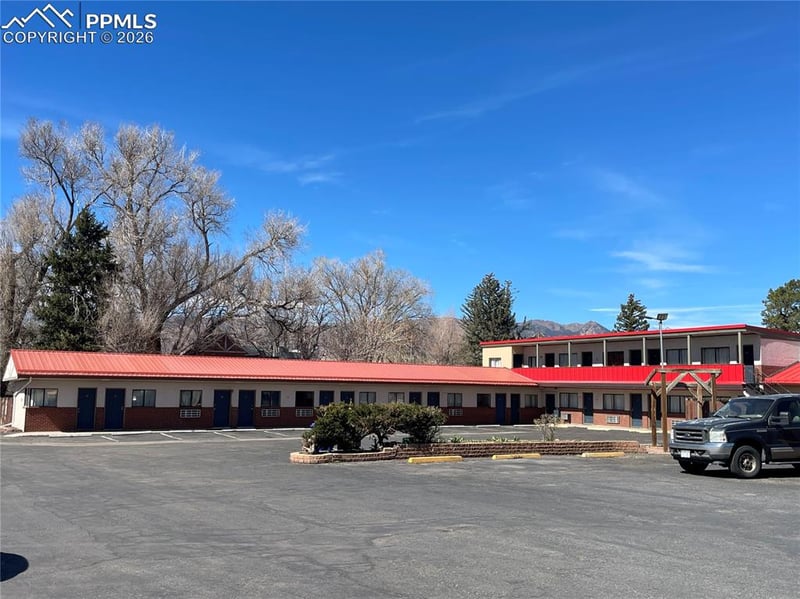 3920 Nevada Ave, Colorado Springs, CO 80907