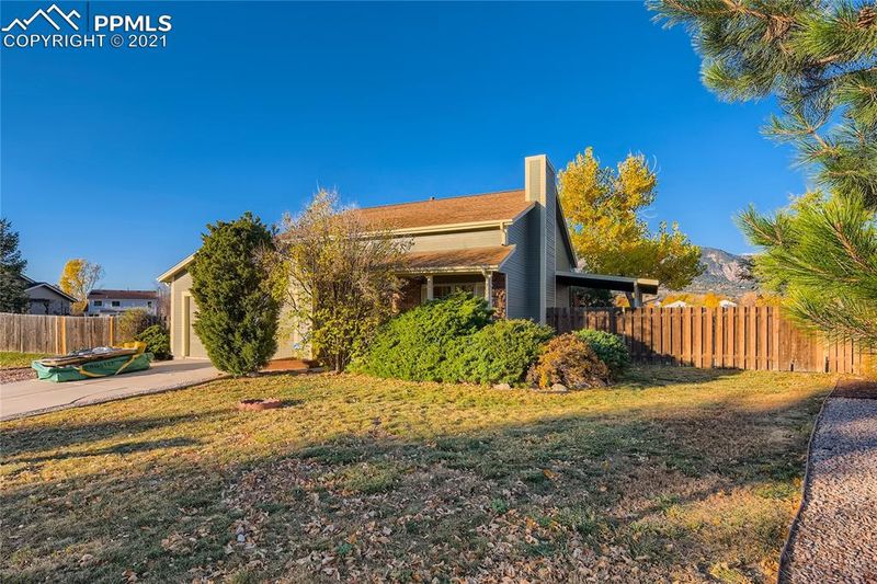 3922 Red Cedar Dr, Colorado Springs, CO 80906