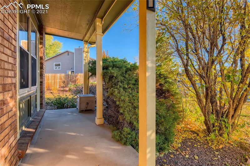 3922 Red Cedar Dr, Colorado Springs, CO 80906
