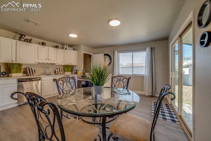 3924 Sheffield Ln, Pueblo, CO 81005