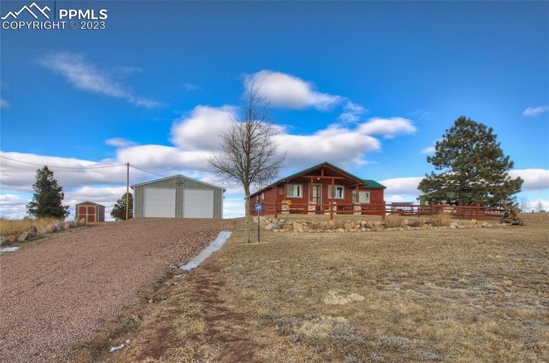 393 E Longbow Dr, Divide, CO 80814