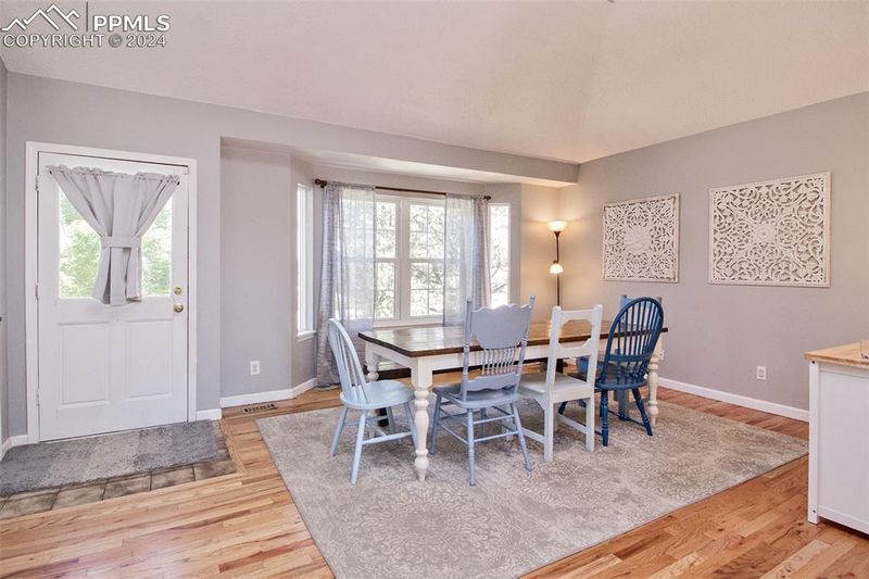 3930 Hickory Hill Dr, Colorado Springs, CO 80906