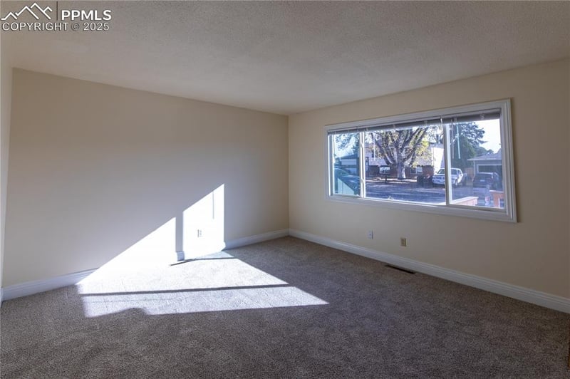 3932 Pearl Dr, Colorado Springs, CO 80918