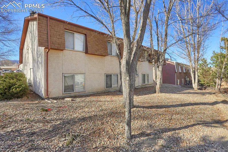 3935 Stonedike Dr, Colorado Springs, CO 80907