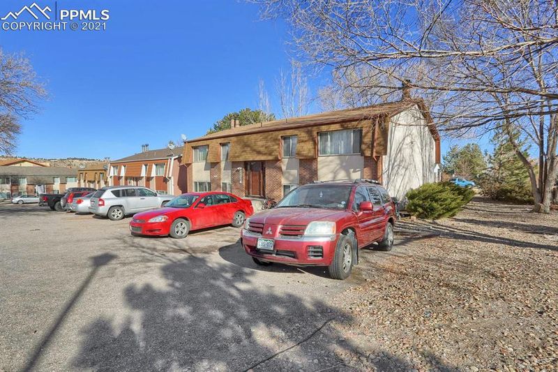 3935 Stonedike Dr, Colorado Springs, CO 80907