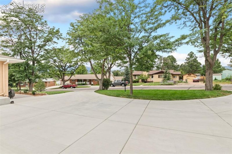 3937 Magnolia St, Colorado Springs, CO 80907