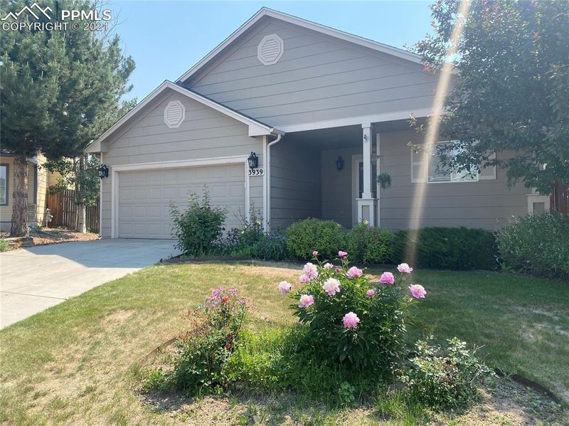 3939 Ranch Bluff Ct, Colorado Springs, CO 80922