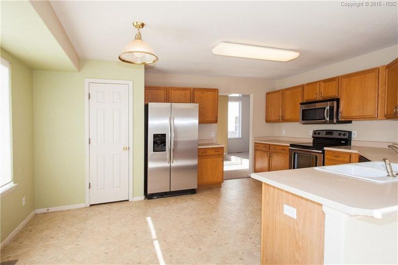 394 Hampstead Ave, Castle Rock, CO 80104