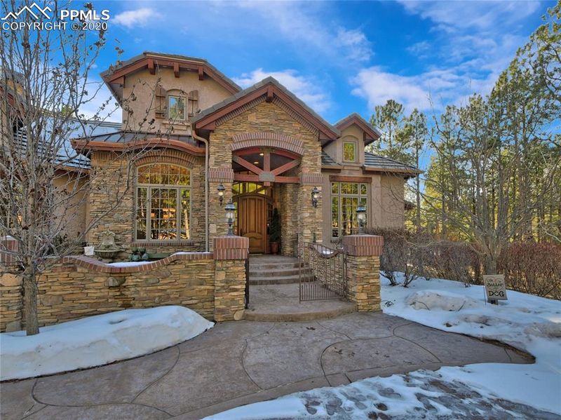 3941 High Forest Rd, Colorado Springs, CO 80908