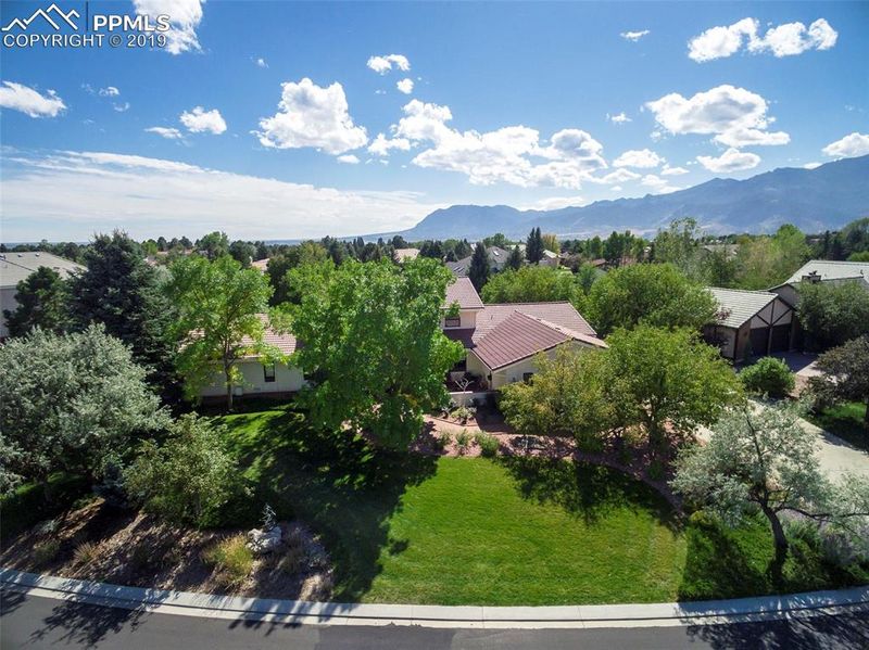 3945 Hill Cir, Colorado Springs, CO 80904