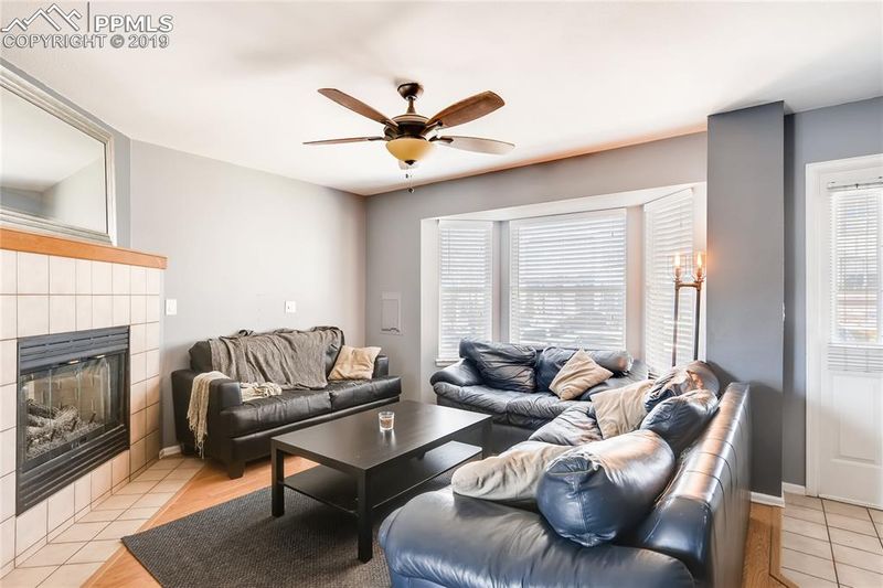 3945 Smoke Tree Dr, Colorado Springs, CO 80920