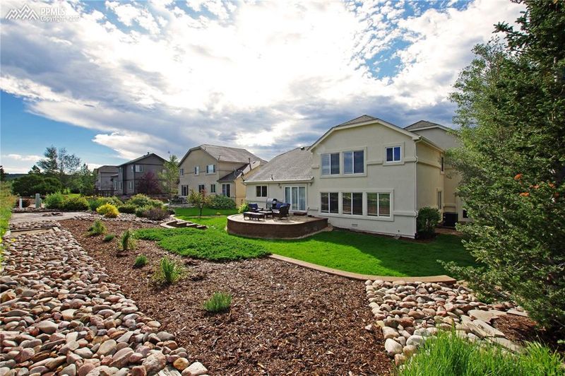395 Fox Run Cir, Colorado Springs, CO 80921