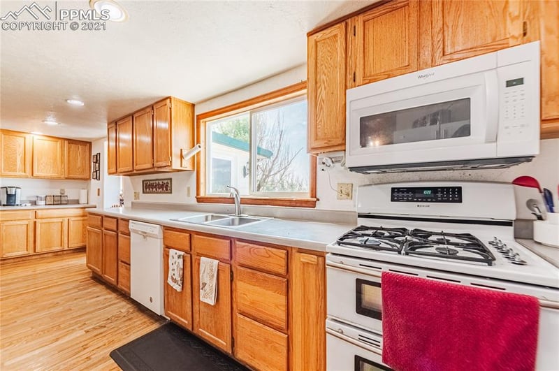 39555 Alford Rd, Ramah, CO 80832
