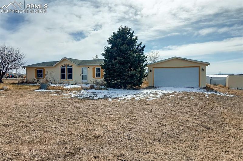 39572 E Colorado Ave, Bennett, CO 80102