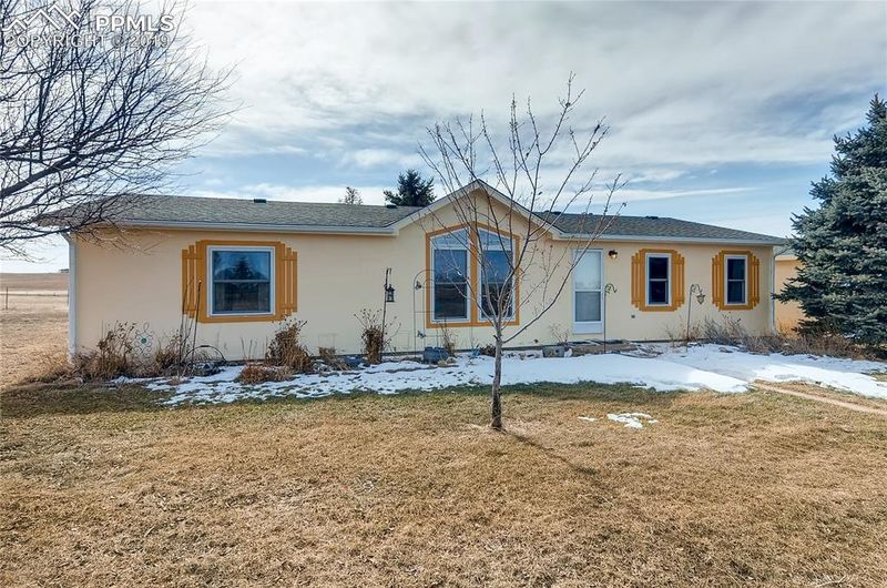 39572 E Colorado Ave, Bennett, CO 80102