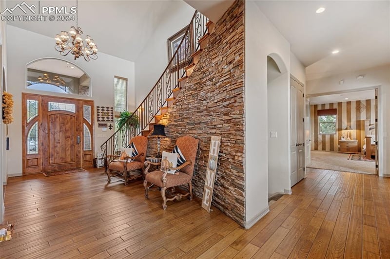 396 W Winterhaven Dr, Pueblo, CO 81007