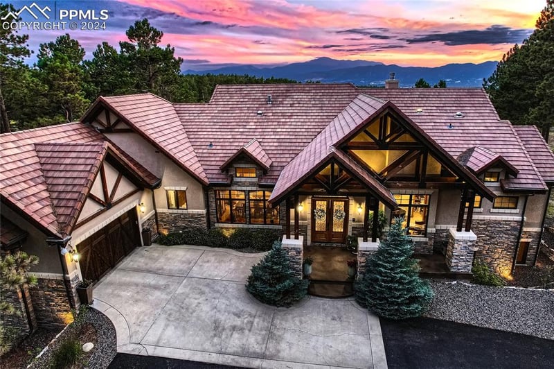 3980 Foxchase Way, Colorado Springs, CO 80908