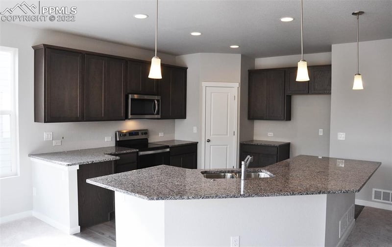 3999 Ivy Hill Dr, Colorado Springs, CO 80922