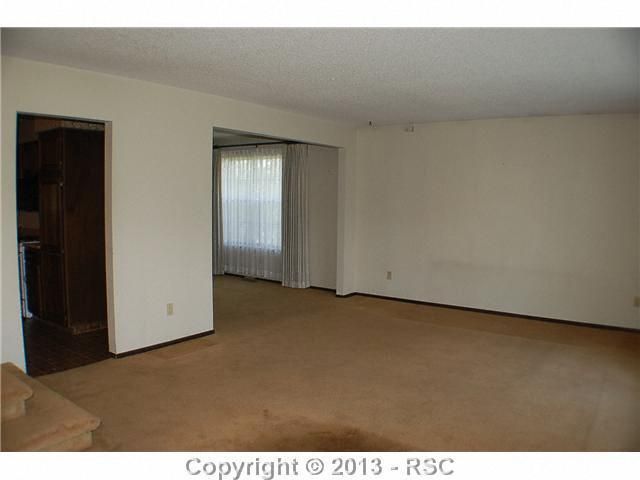 4 Amaranth Ct, Pueblo, CO 81001