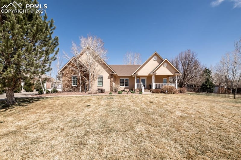 4 Kalanchoe Ct, Pueblo, CO 81008