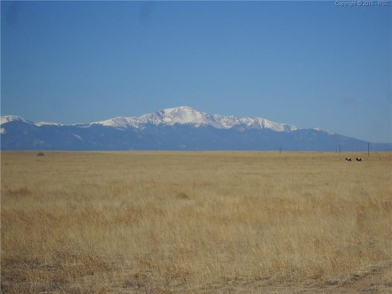 4 Log Rd, Calhan, CO 80808