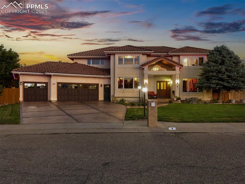 4 San Marino Ct, Pueblo, CO 81005