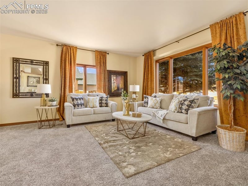 4 San Marino Ct, Pueblo, CO 81005