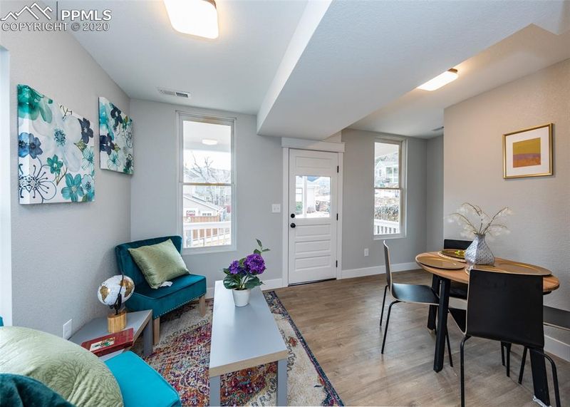 4 Waltham Ave, Manitou Springs, CO 80829