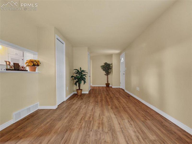 40 - 42 Sunflower Rd, Colorado Springs, CO 80907