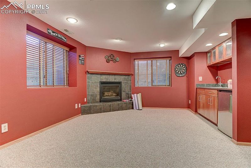 40 Long Bow Cir, Monument, CO 80132