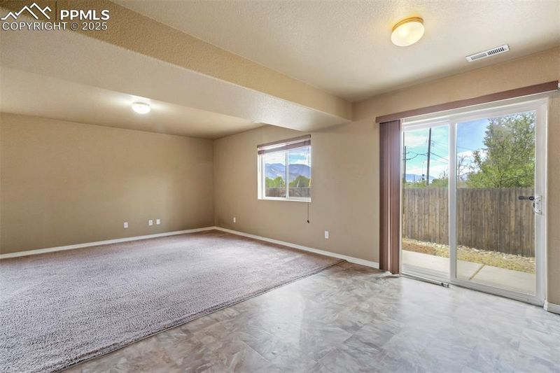 4004 Creek Legend Vw, Colorado Springs, CO 80911